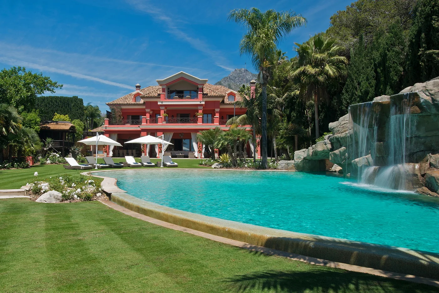 beachfront villa golden mile