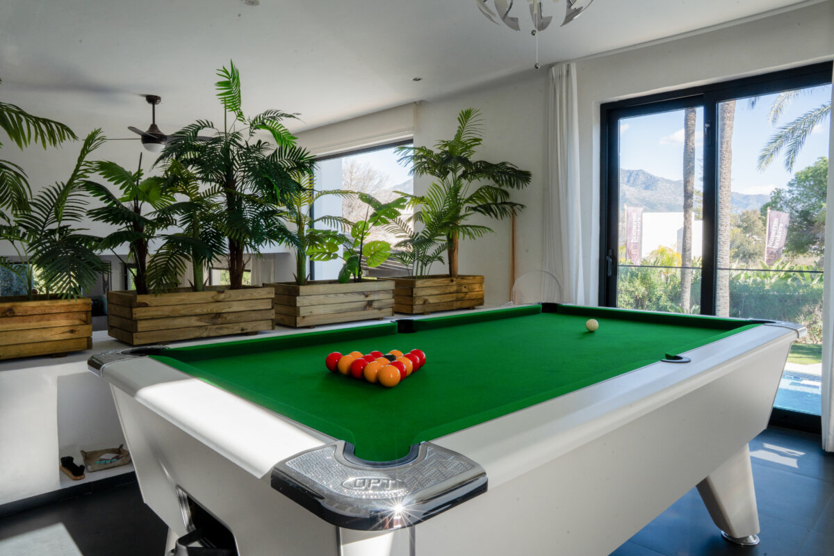 Pool table room Day Nueva Andalucia Villa, Marbella