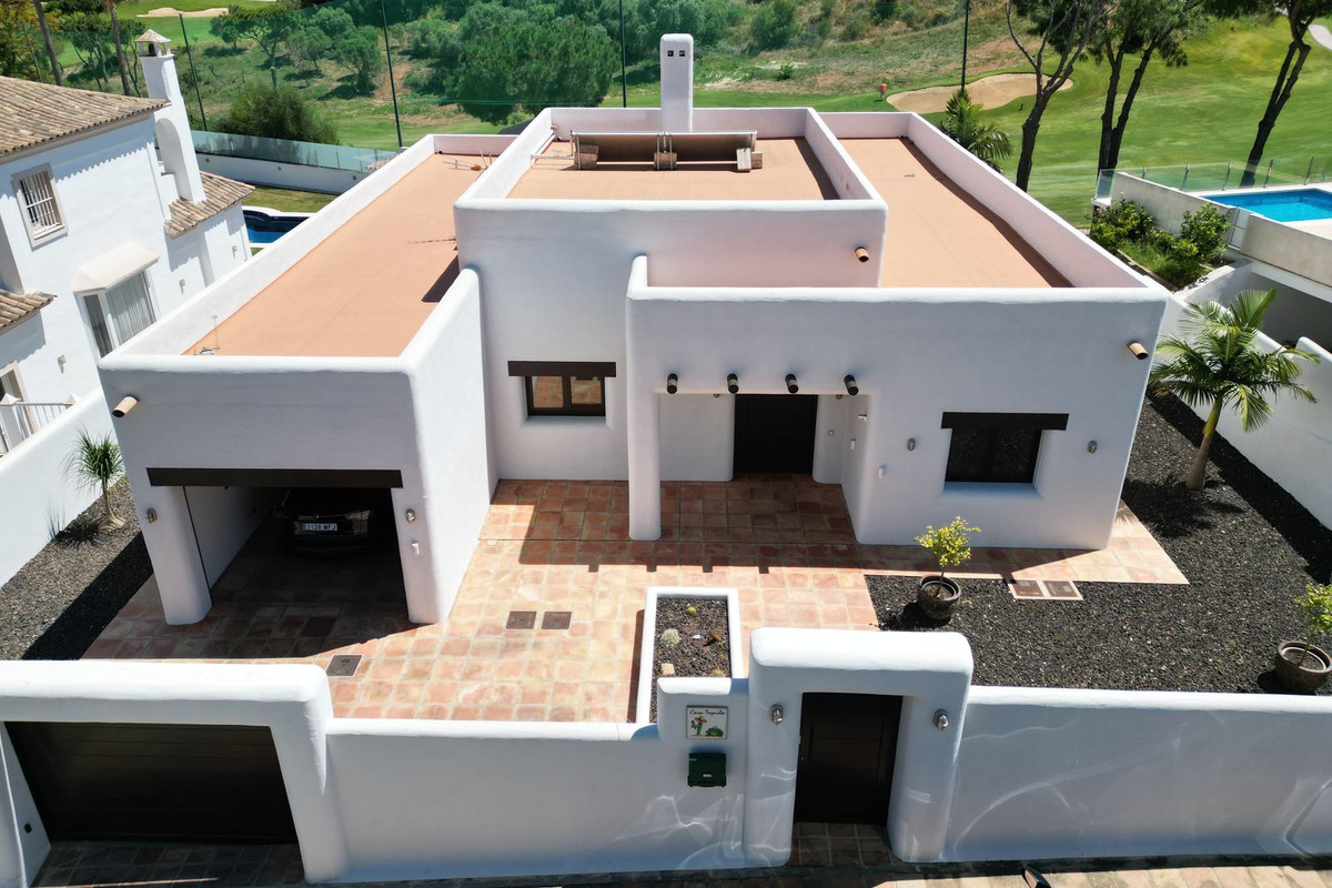 1 Luxury Frontline Golf Villa | Single-Level Living | Golf Membership Included
