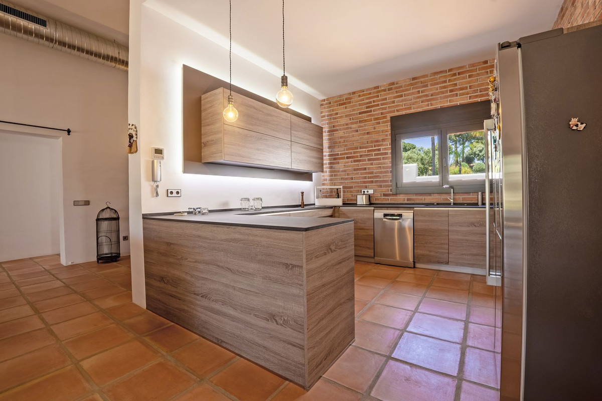 10 Luxury Frontline Golf Villa | Single-Level Living | Golf Membership Included