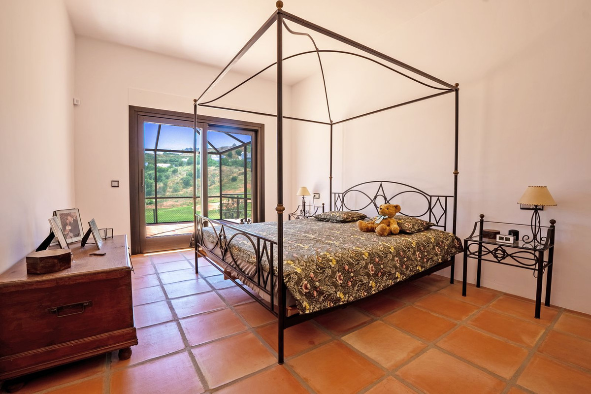 7 Luxury Frontline Golf Villa | Single-Level Living | Golf Membership Included