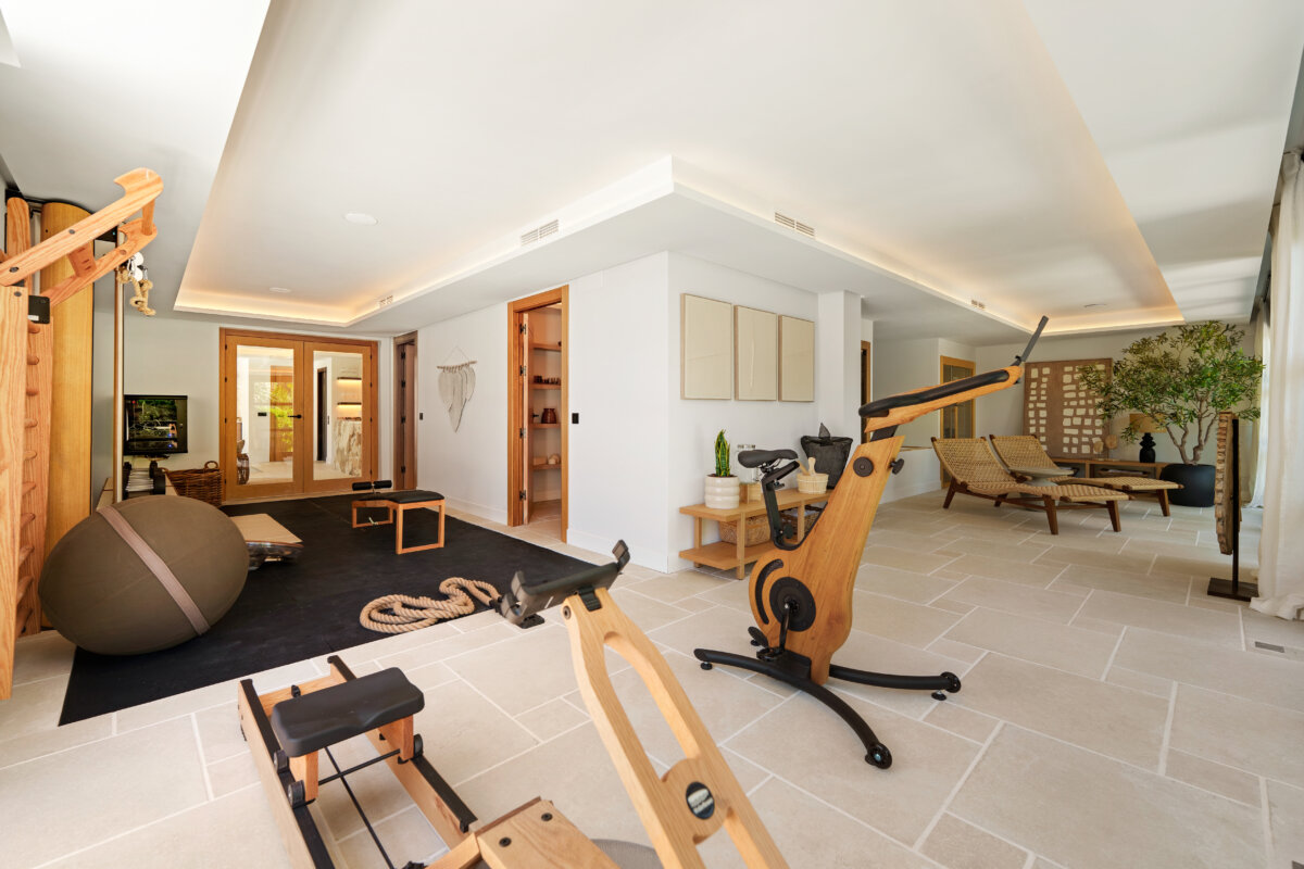 Panoramic Views from this 6 bedroom rental gem.